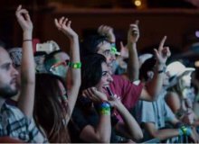 Hoe kunnen polsbandjes plezier en doel toevoegen aan uw evenement of promotie?
