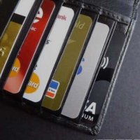 What is a RFID blocking wallet?