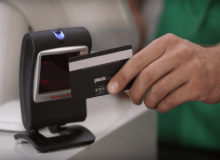Mettre un Scanner impression de doigt sur les cartes en plastique pour la sécurité et de paiement