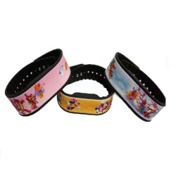 New Style 13.56MHz Compatible 1K RFID Silicone Wristband With Logo